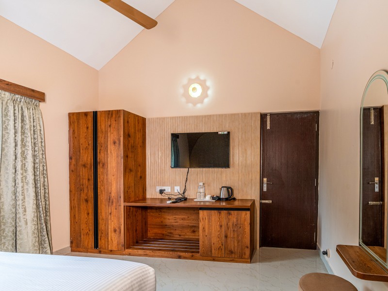 Well equipped room with TV at a top resort in Yelagiri Hills