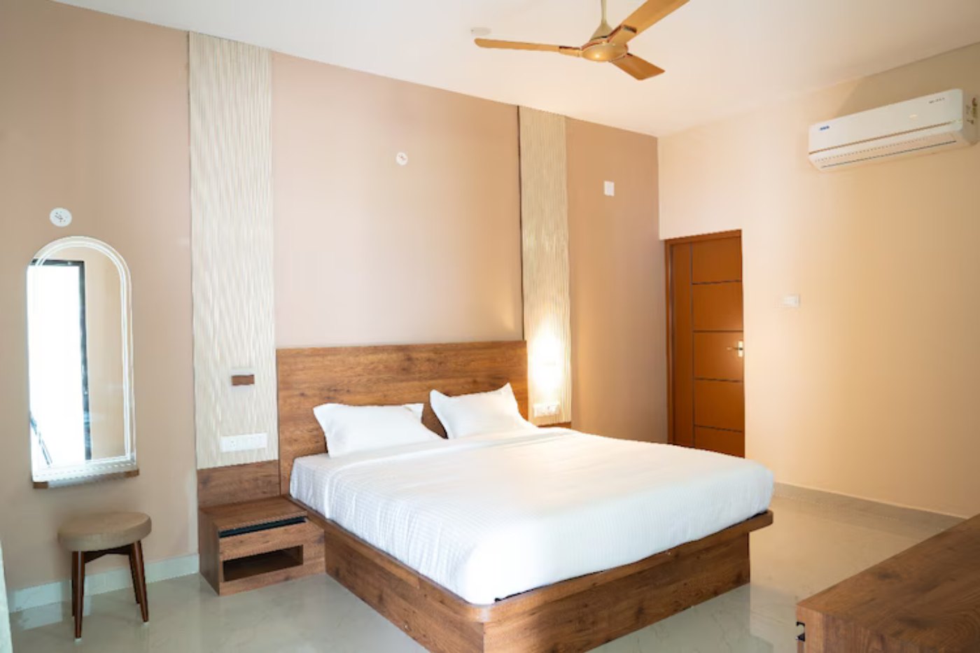 Executive suite room with fan and AC at MSB Silver Spring Resort Yelagiri