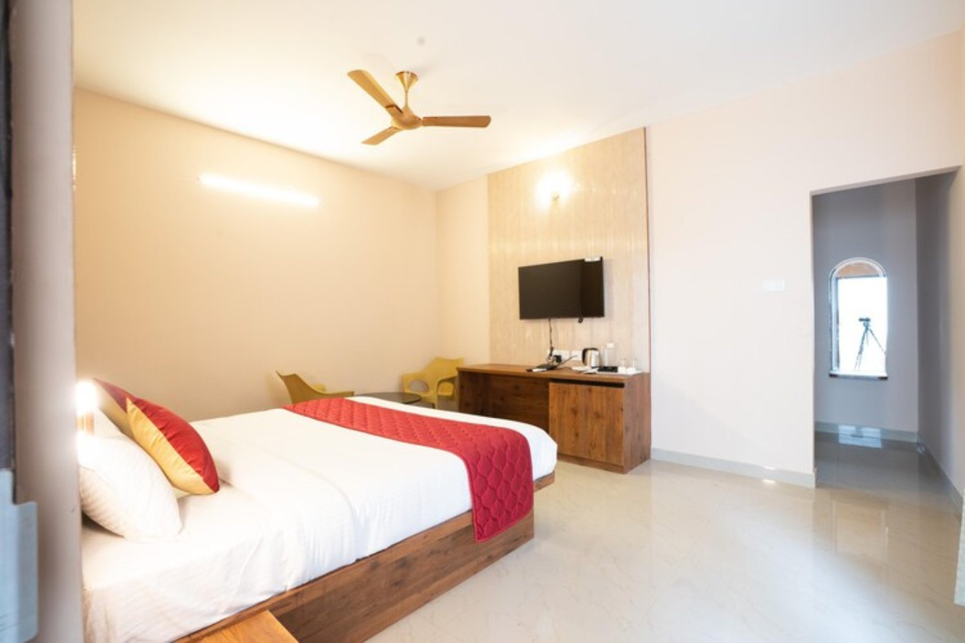 Queen bed in Theen Nila honeymoon cottage at MSB Silver Spring Resort